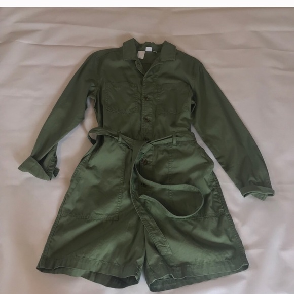 Today Only Sale Gap Utility Romper Jumper Twig Green sizes 6 8 - Picture 2 of 8
